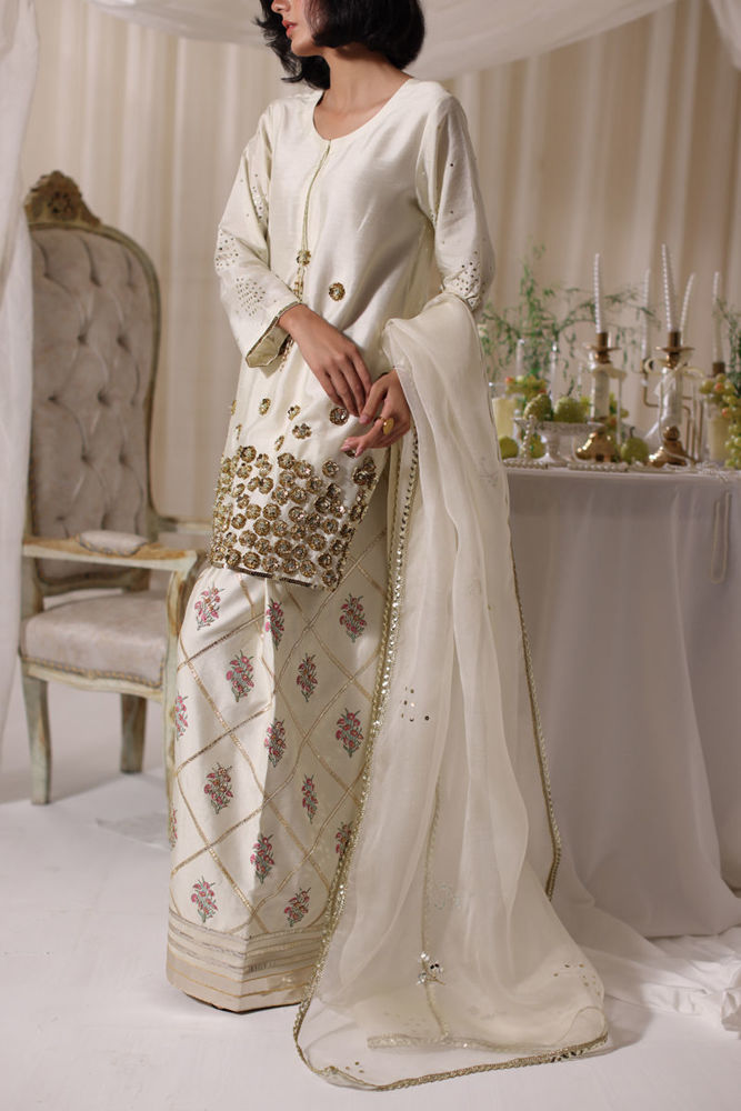 Picture of Ivory Gleam